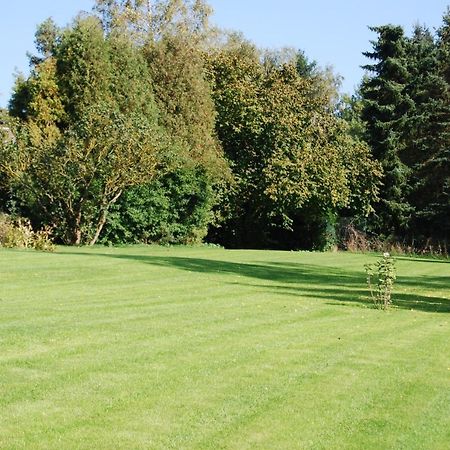 Gite La Grange D'Herbuchenne ディナン エクステリア 写真